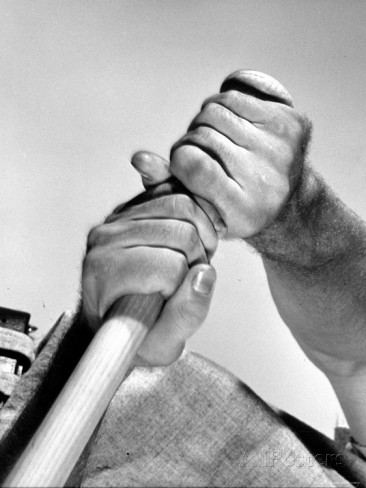 hitting-grip-knuckles-ted-williams-life-mag-1941-0901.jpg